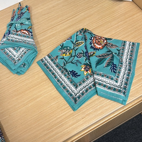 Placemat and napkin - Picture 4 of 4